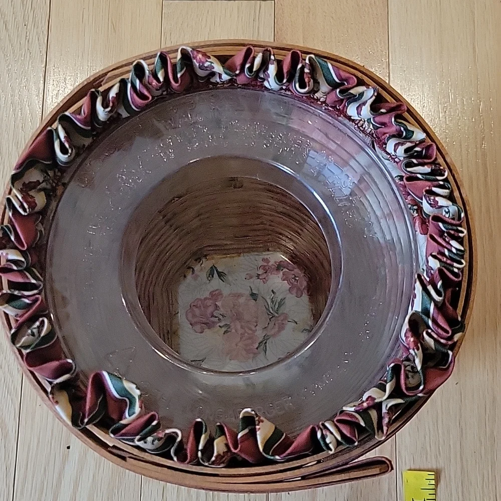 Longaberger vintage 1998 May Series Snap Dragon Basket
